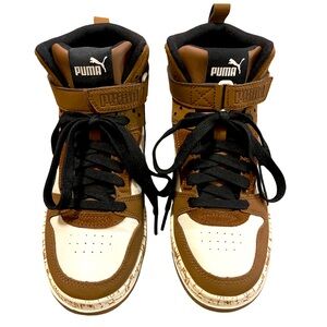 Boys Puma Hightop Sneakers Size 5.5